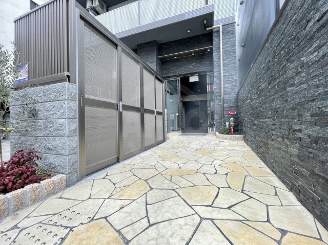 エントランス　ＣＬＡＳＳ　ＨＩＬＬＳ　難波南　エントランス