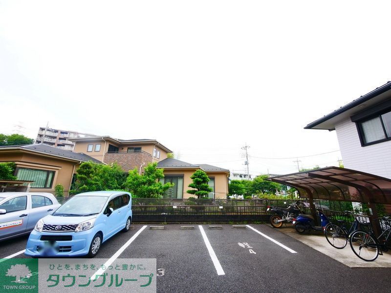 駐車場　駐車場