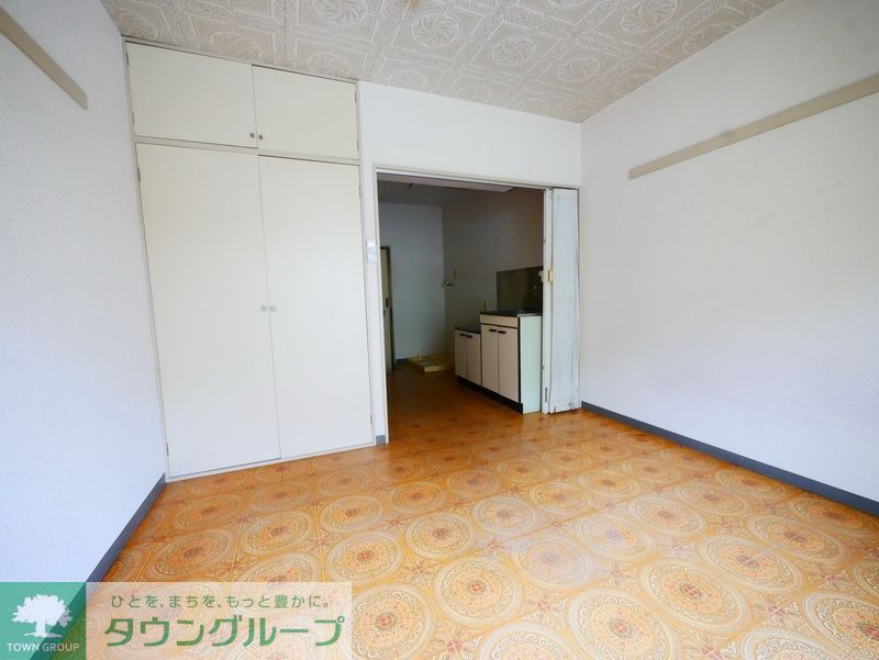 居室・リビング　玄関