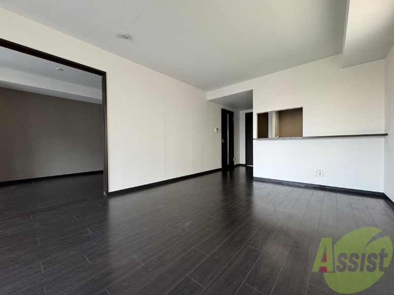 居室・リビング　広々としたリビングですね。使い勝手がよさそうですね！