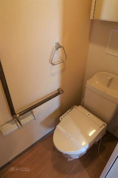 トイレ　シャワー付トイレ