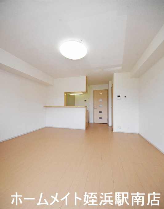 居室・リビング　★１０帖のLDKでゆったり♪★