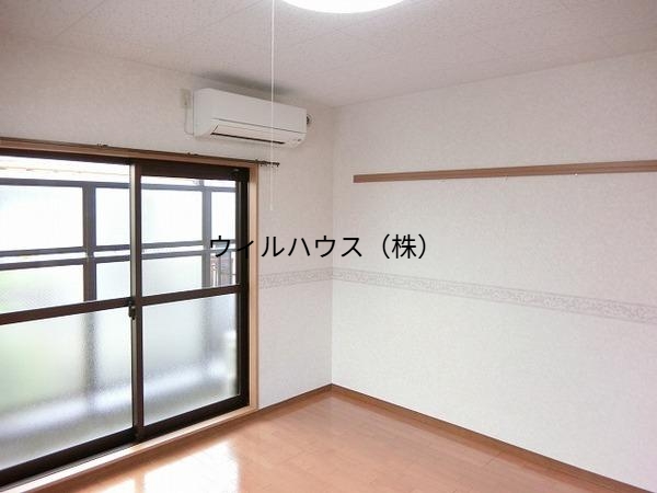 居室・リビング　洋室広々！