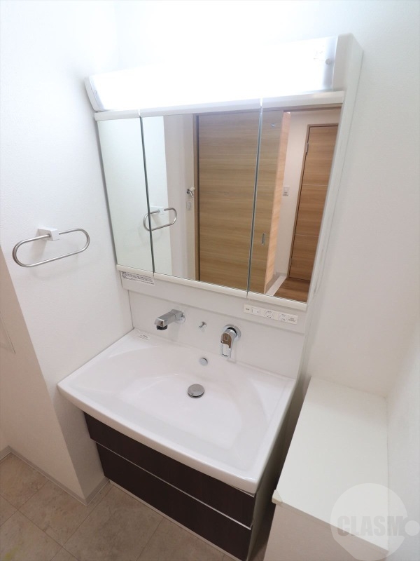 洗面設備　シャンプードレッサー