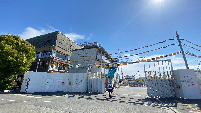 役所　伊丹市役所（役所）まで1415m