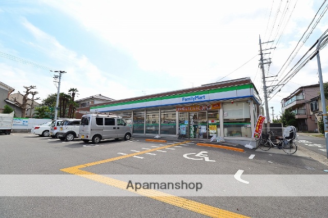 コンビニ　ファミリーマート城陽久世店（コンビニ）まで80m