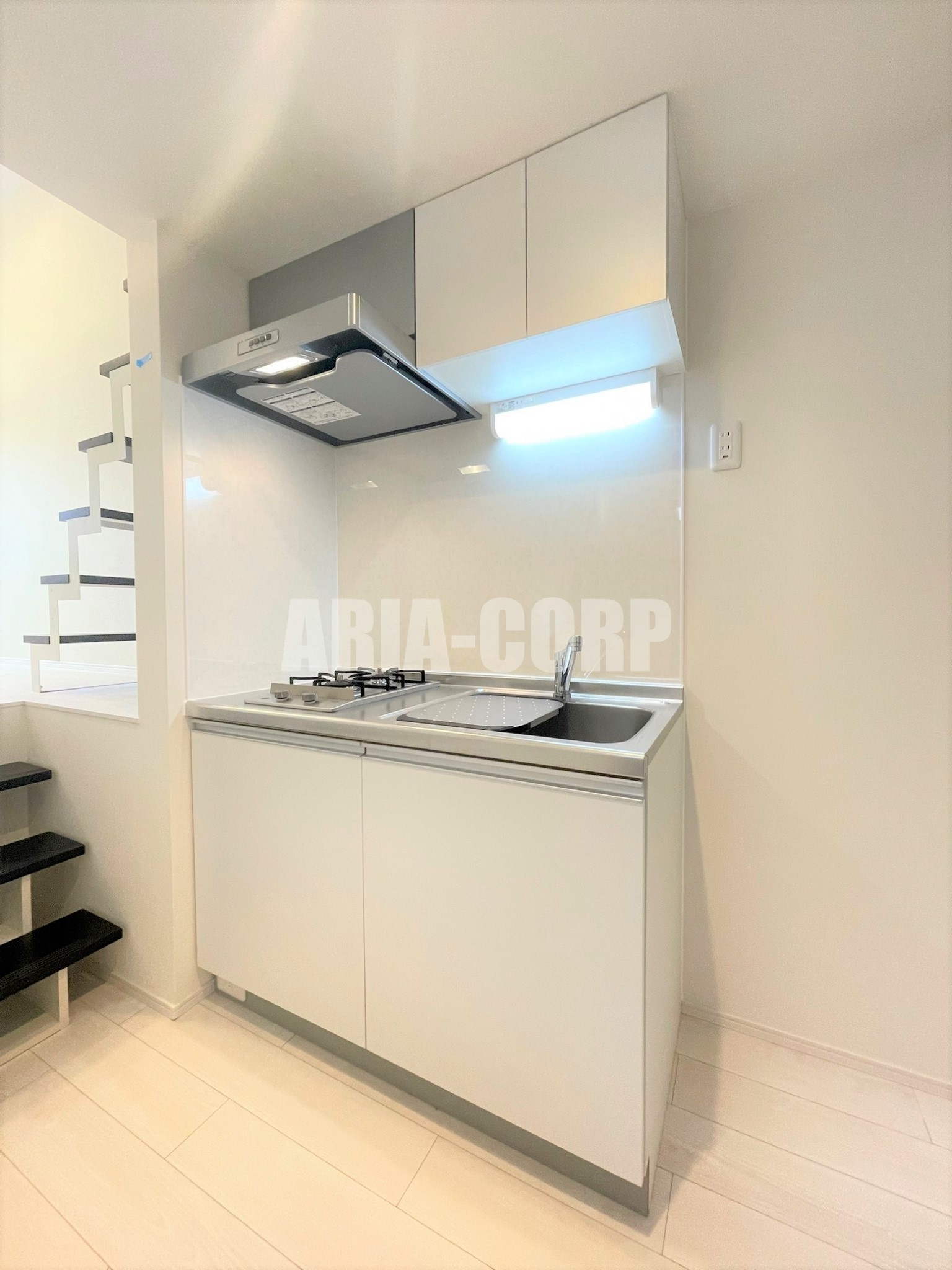 キッチン　システムキッチン・調理に役立つ補助プレート標準装備！