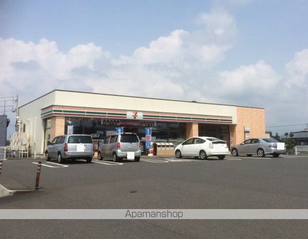 コンビニ　セブンイレブン（コンビニ）まで200m