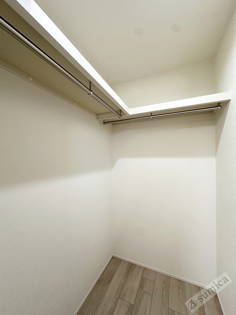 収納　ウォークインクローゼットにたっぷり収納♪♪