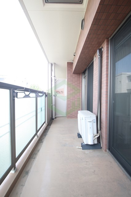 バルコニー　バルコニーがあります