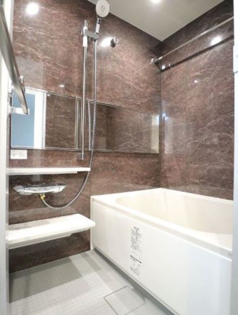 バス・シャワールーム