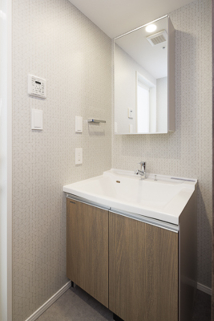 洗面設備　※写真は同タイプ住戸です。