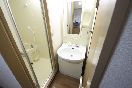 洗面設備　※別部屋の写真です