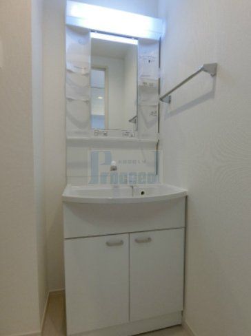 洗面設備　うれしい独立洗面台！