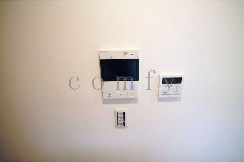 セキュリティ　モニター付きインターホン