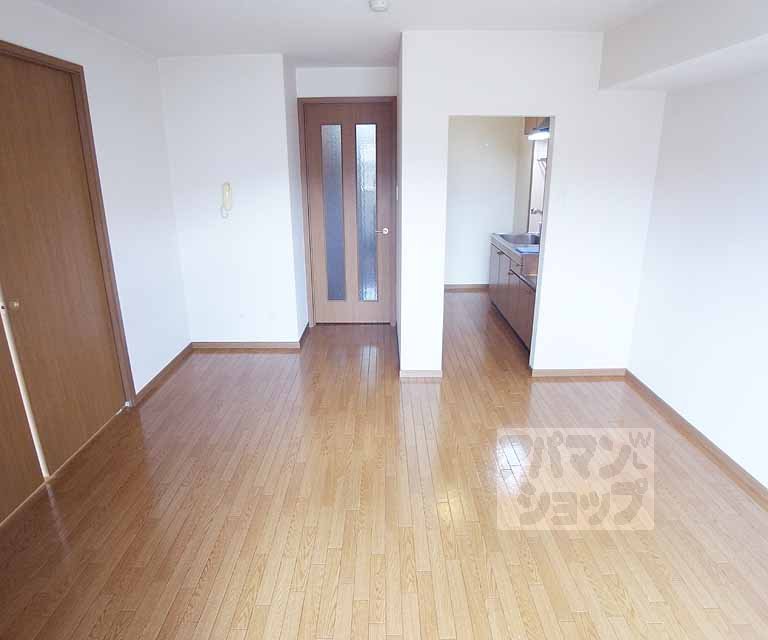 居室・リビング　１０．５帖のＬＤＫです。