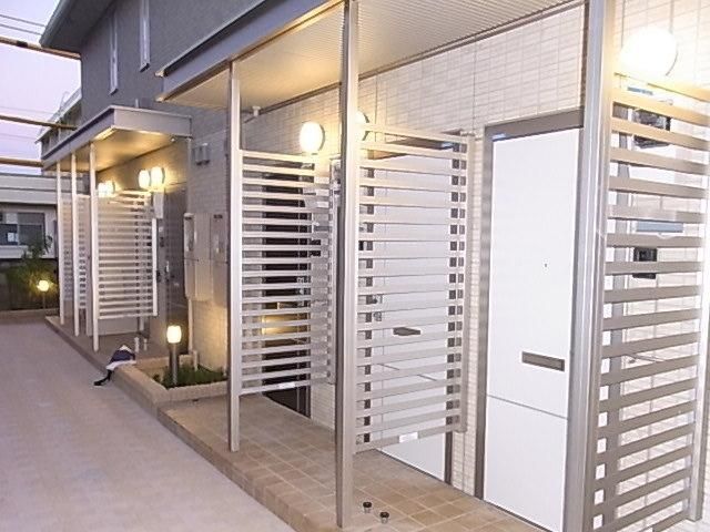 エントランス　★お問い合わせはタウンハウジングまで★