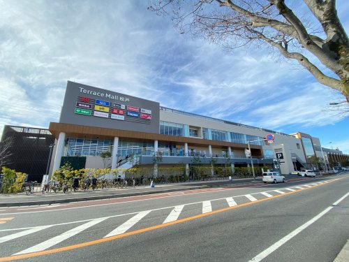 ショッピングセンター　Terrace Mall(テラスモール) 松戸（ショッピングセンター）まで2765m