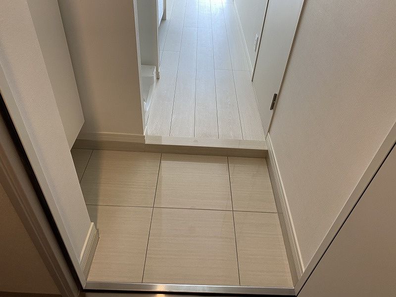玄関　（別タイプ参考写真）スパシエベルタ板橋本町　板橋区宮本町