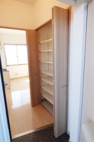 その他　写真は同型タイプ参照