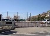 中学校　尾張旭市立旭中学校（中学校）まで1999m