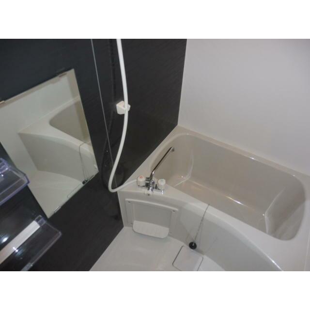 バス・シャワールーム　※別部屋写真