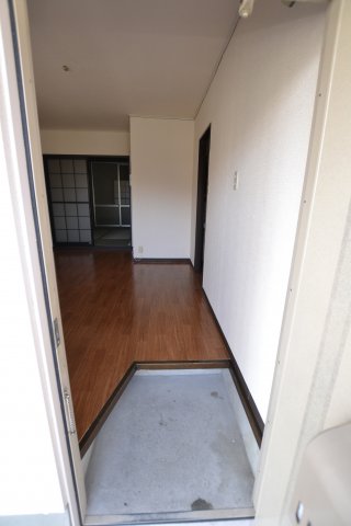 玄関　別号室の画像です。ご参考下さい