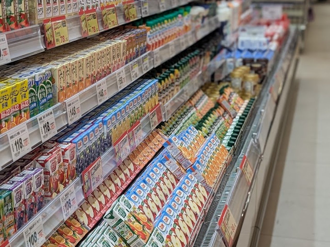 スーパー　フードスクエアカスミバイユー江戸川松江店（スーパー）まで100m
