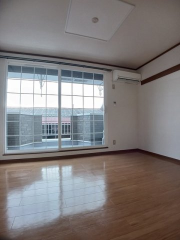 居室・リビング　おしゃれな居間です