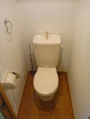 トイレ　別室参考画像