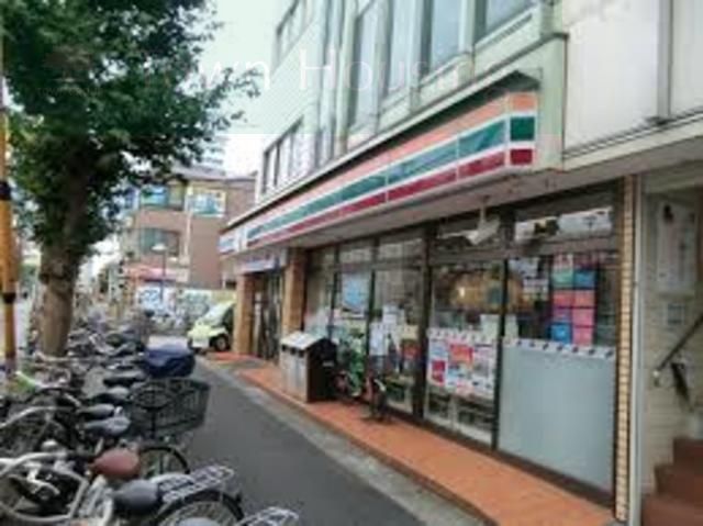 コンビニ　セブンイレブン船橋二和向台駅前店（コンビニ）まで520m