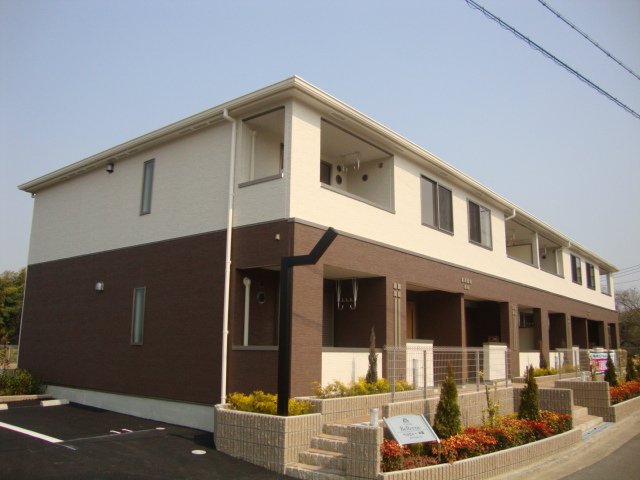ロビー　外観写真（昼）