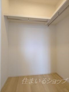収納　ウォークインクローゼット