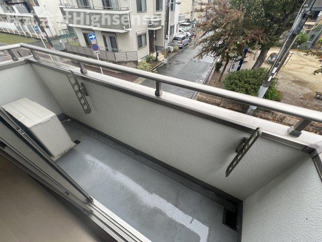 バルコニー　開放的で明るい空間を演出してくれるバルコニーです