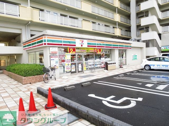コンビニ　セブンイレブン町田多摩境駅前店（コンビニ）まで1m