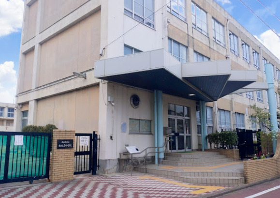 小学校　名古屋市立枇杷島小学校（小学校）まで1302m