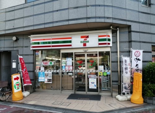 コンビニ　セブンイレブン 日本橋馬喰町店（コンビニ）まで803m