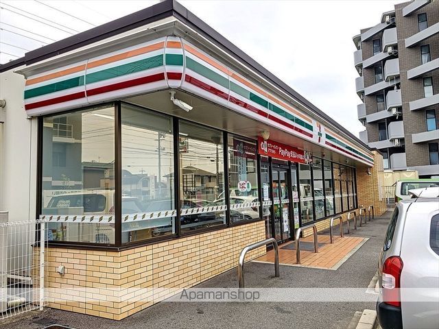 コンビニ　セブンイレブン（コンビニ）まで415m