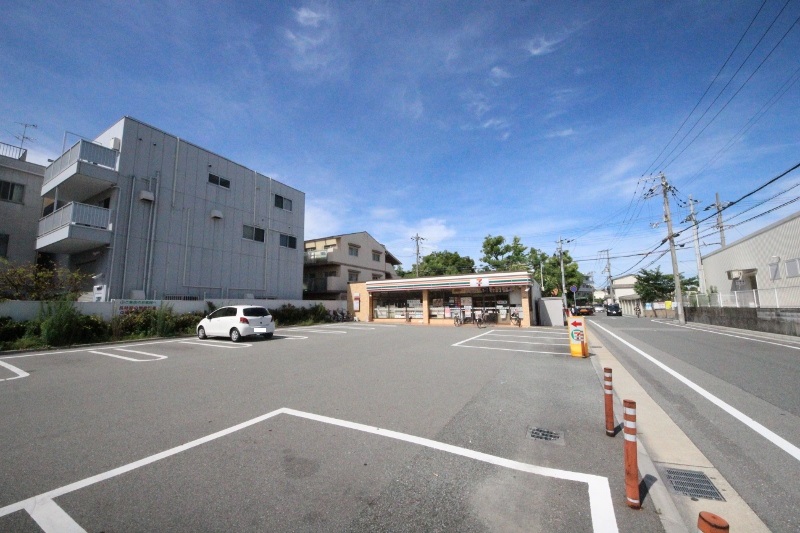 コンビニ　セブンイレブン尼崎下坂部3丁目店（コンビニ）まで440m