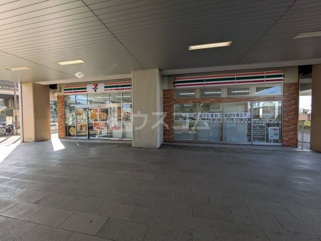 コンビニ　セブン-イレブン 西高島平駅前店（コンビニ）まで254m