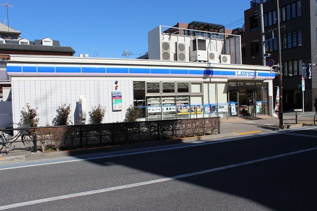 コンビニ　ローソン世田谷三軒茶屋一丁目店（コンビニ）まで337m