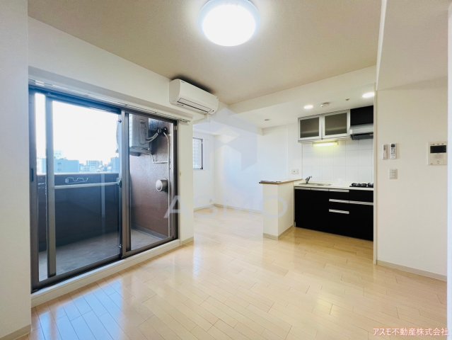 居室・リビング　同マンション別部屋　参考写真