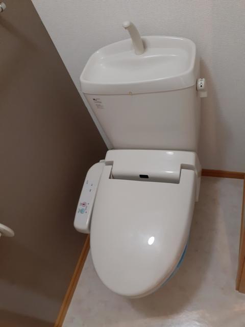 トイレ　トイレもきれいです