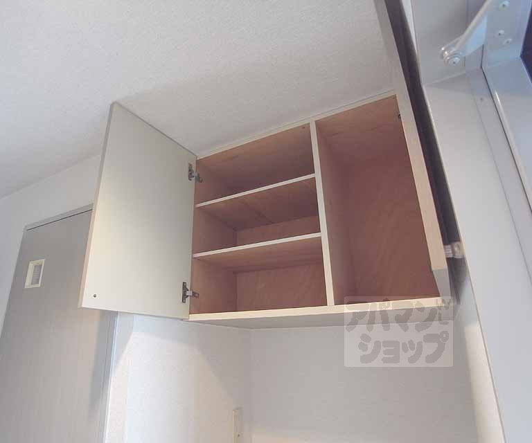 収納　下駄箱？