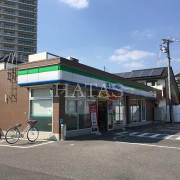 コンビニ　ファミリーマート　安城住吉町店（コンビニ）まで400m