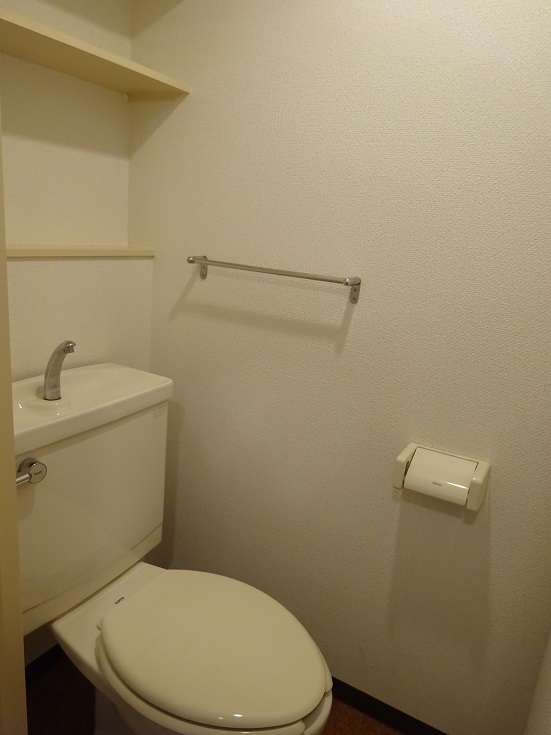 トイレ　バス・トイレ別。