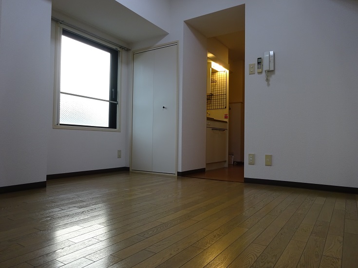 居室・リビング　キレイなお部屋は日当たり・通風ともに良好