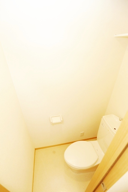 ＪＲ東海道本線 千里丘駅 徒歩5分 2階建 築21年のトイレ写真