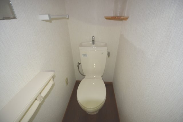 トイレ　ウォシュレット付きのトイレです！