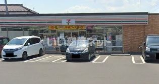 コンビニ　セブンイレブン 大和吉岡南2丁目店（コンビニ）まで695m